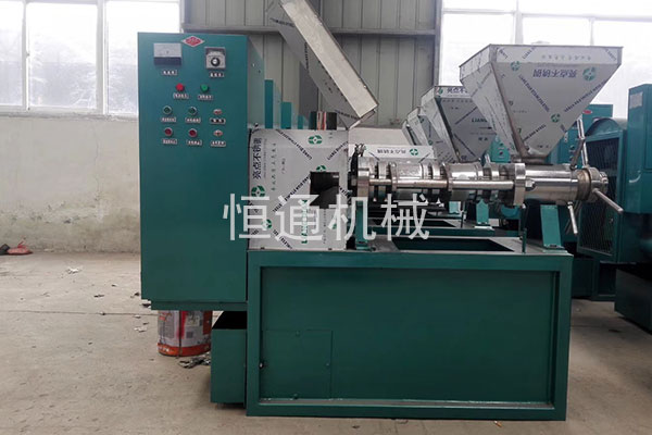 農(nóng)村油坊用多功能榨油機(jī)好用耐用才是硬道理