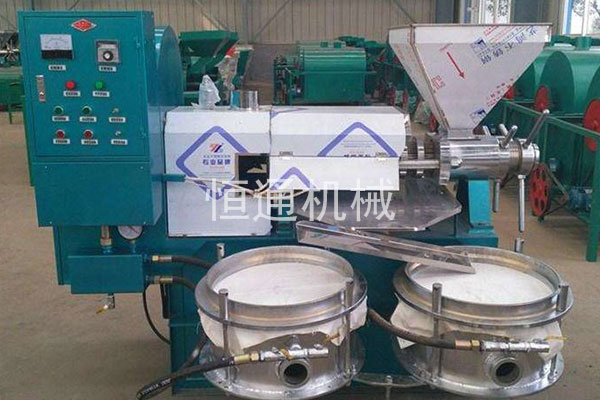橄欖榨油機(jī)采用食品級(jí)不銹鋼更安全