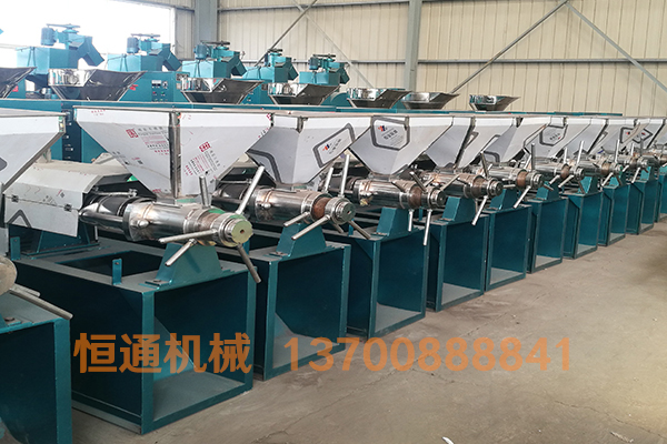 全自動(dòng)榨油機(jī)從投料到出油需要多長時(shí)間